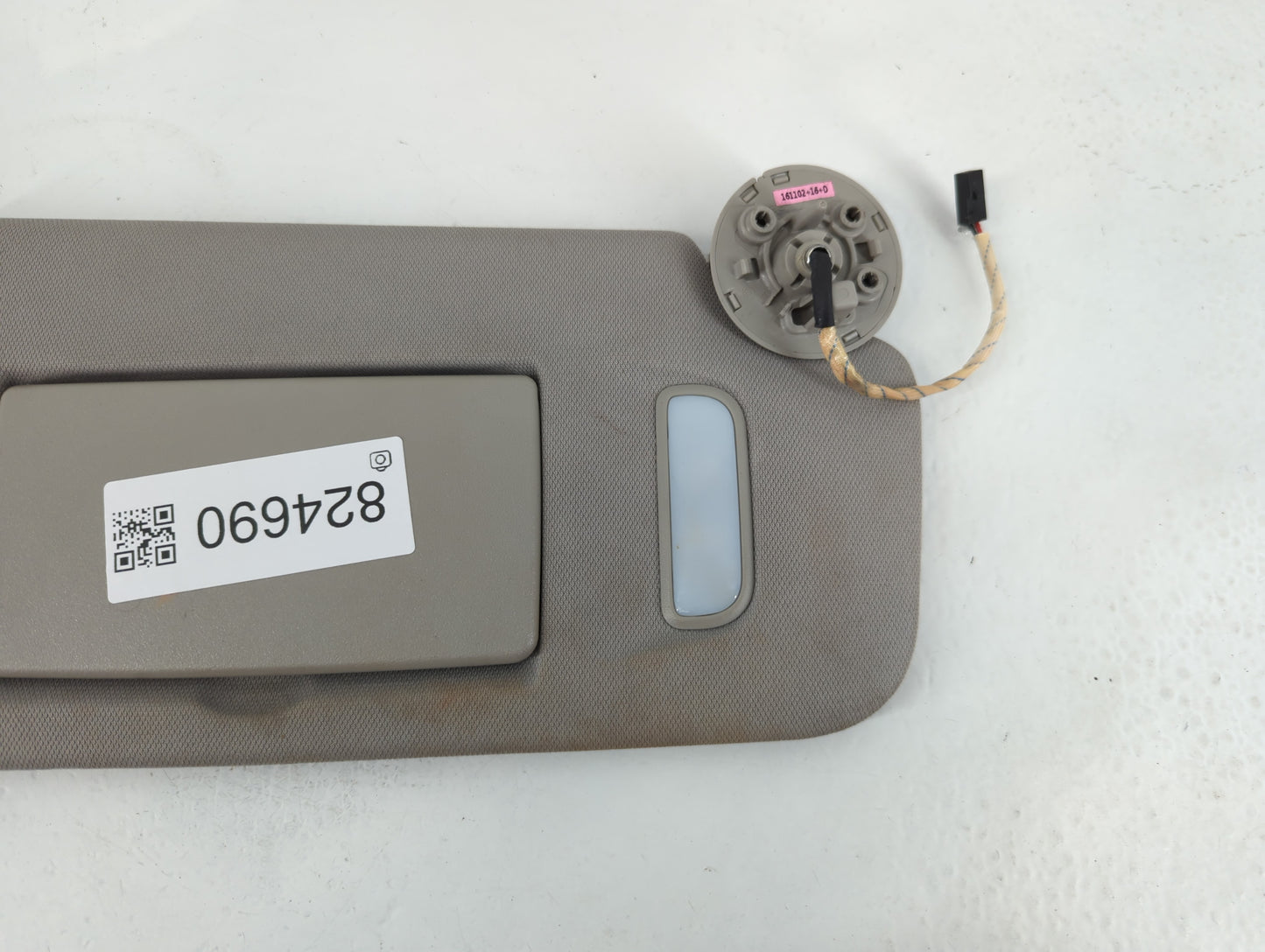 2010-2017 Gmc Terrain Sun Visor Shade Replacement Passenger Right Mirror Fits Fits 2010 2011 2012 2013 2014 2015 2016 2017 OEM Used Auto Parts - Oemusedautoparts1.com