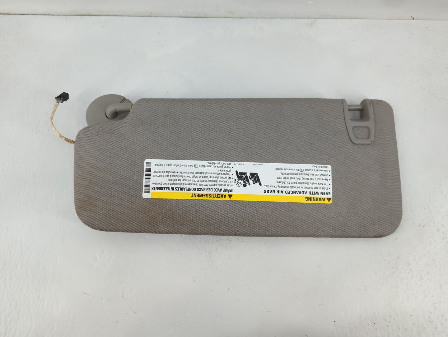 2010-2017 Gmc Terrain Sun Visor Shade Replacement Passenger Right Mirror Fits Fits 2010 2011 2012 2013 2014 2015 2016 2017 OEM Used Auto Parts - Oemusedautoparts1.com