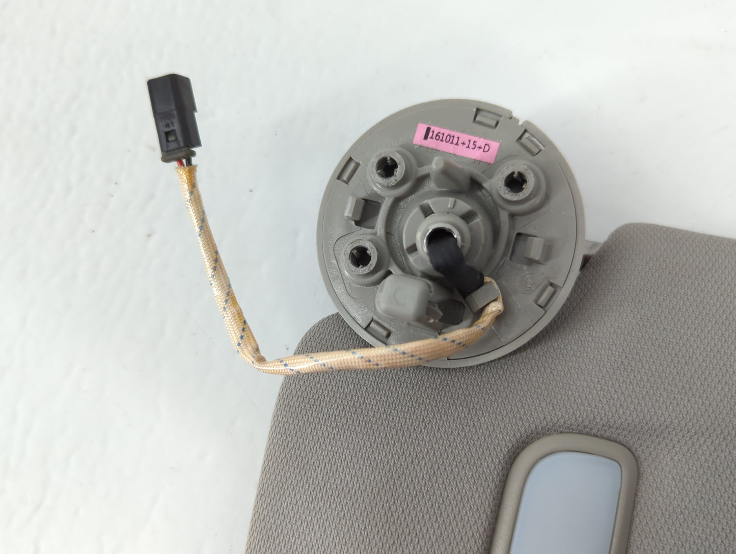 2010-2017 Gmc Terrain Sun Visor Shade Replacement Driver Left Mirror Fits Fits 2010 2011 2012 2013 2014 2015 2016 2017 OEM Used Auto Parts - Oemusedautoparts1.com