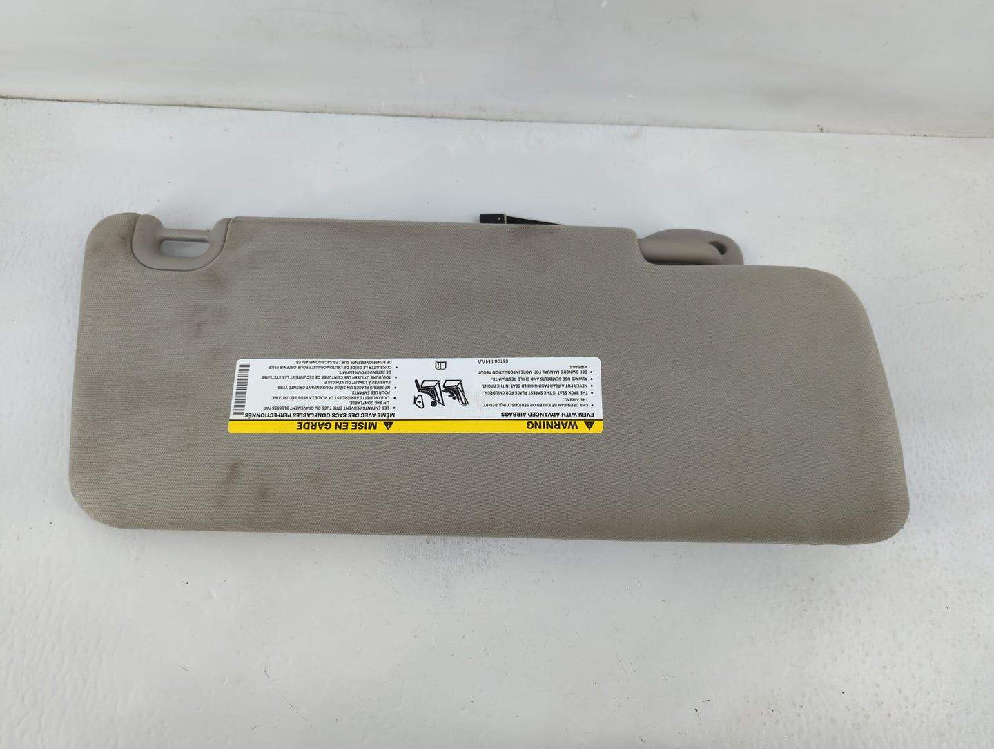 2017 Dodge Ram 1500 Sun Visor Shade Replacement Driver Left Mirror Fits Fits 2015 2016 2018 2019 2020 OEM Used Auto Parts - Oemusedautoparts1.com