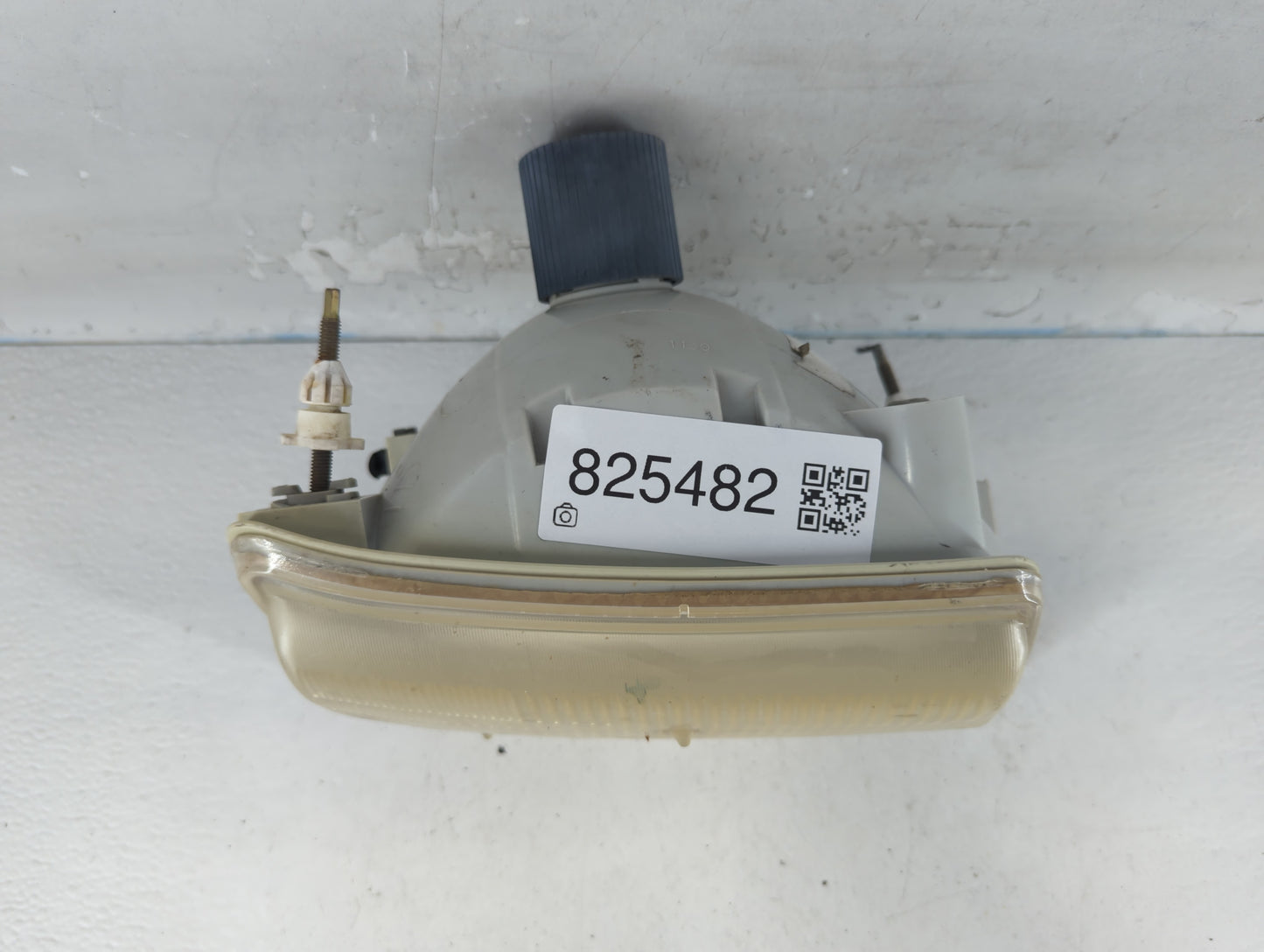 1998-2000 Ford Ranger Passenger Right Oem Head Light Headlight Lamp - Oemusedautoparts1.com