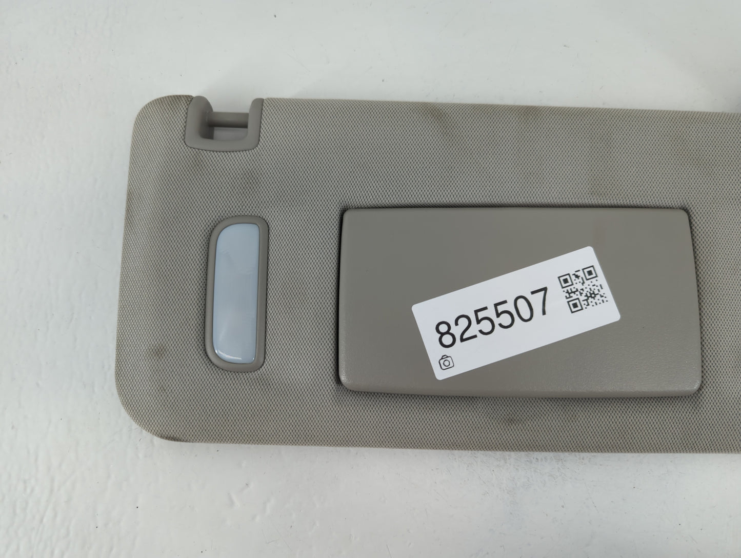 2010-2017 Chevrolet Equinox Sun Visor Shade Replacement Passenger Right Mirror Fits Fits 2010 2011 2012 2013 2014 2015 2016 2017 OEM Used Auto Parts - Oemusedautoparts1.com