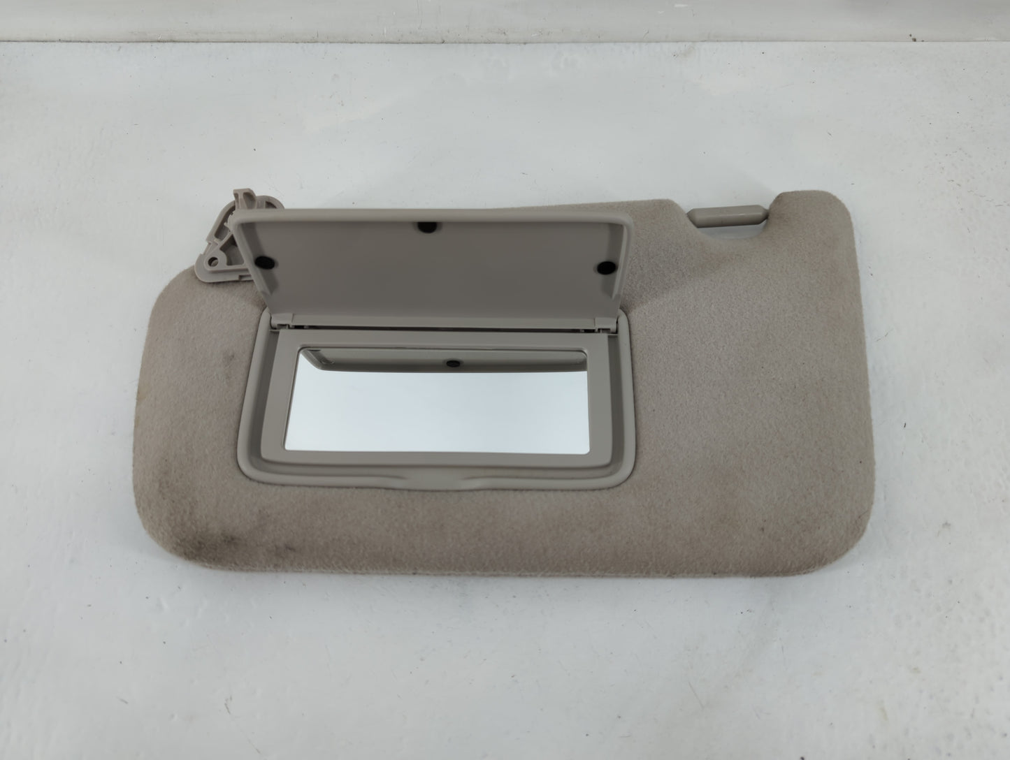 2013-2019 Nissan Sentra Sun Visor Shade Replacement Driver Left Mirror Fits Fits 2012 2013 2014 2015 2016 2017 2018 2019 OEM Used Auto Parts - Oemusedautoparts1.com