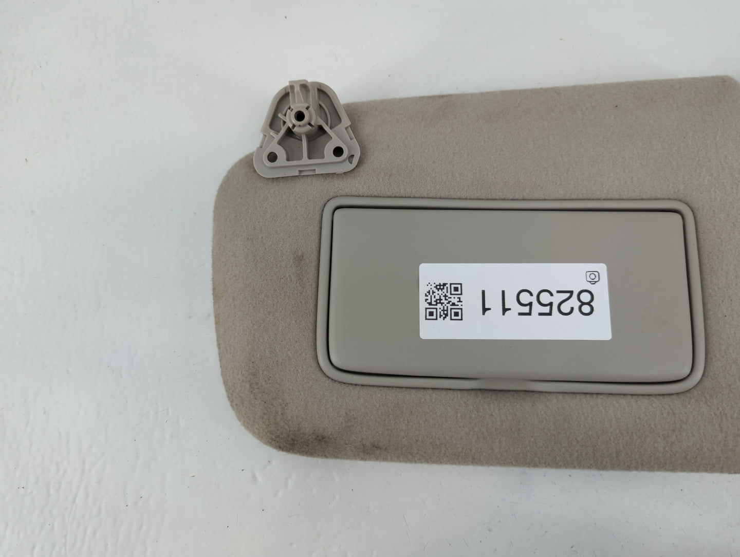 2013-2019 Nissan Sentra Sun Visor Shade Replacement Driver Left Mirror Fits Fits 2012 2013 2014 2015 2016 2017 2018 2019 OEM Used Auto Parts - Oemusedautoparts1.com