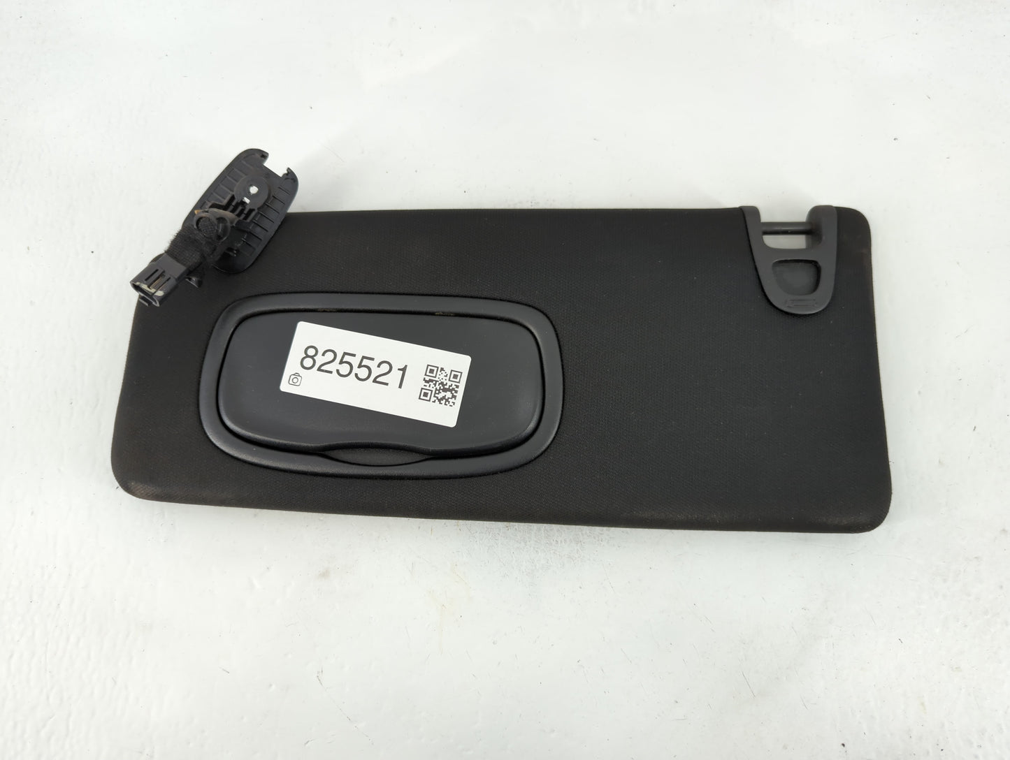 2016-2017 Chrysler 200 Sun Visor Shade Replacement Driver Left Mirror Fits Fits 2016 2017 OEM Used Auto Parts - Oemusedautoparts1.com