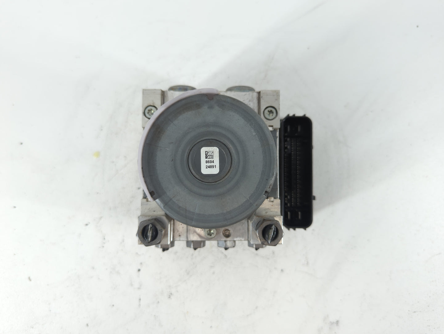 2019-2020 Ford Edge ABS Pump Control Module Replacement P/N:K2GC-2B373-BG Fits Fits 2019 2020 OEM Used Auto Parts - Oemusedautoparts1.com