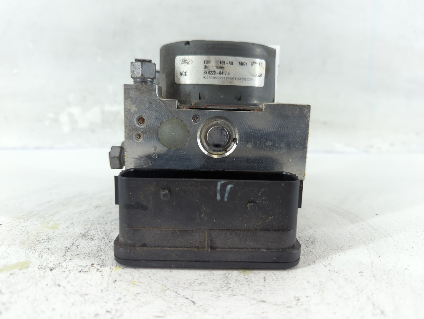 2014-2016 Lincoln Mkz ABS Pump Control Module Replacement P/N:EG9C-2C405-AG Fits Fits 2014 2015 2016 OEM Used Auto Parts - Oemusedautoparts1.com