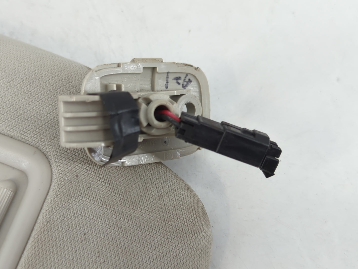 2010-2015 Mazda Cx-9 Sun Visor Shade Replacement Passenger Right Mirror Fits Fits 2010 2011 2012 2013 2014 2015 OEM Used Auto Parts - Oemusedautoparts1.com