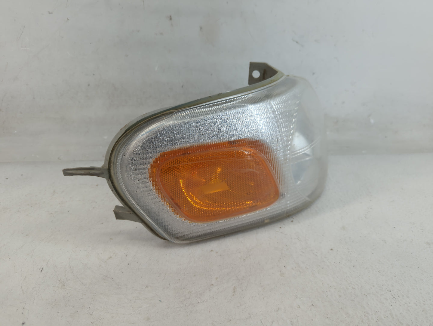 2005-2009 Pontiac Montana Passenger Right Oem Head Light Headlight Lamp - Oemusedautoparts1.com