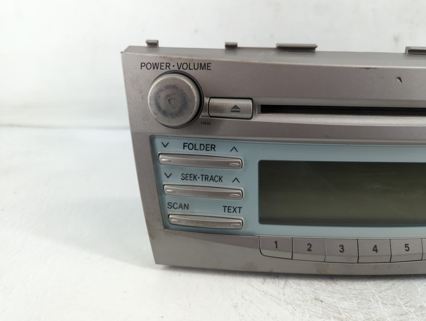 2007-2009 Toyota Camry Radio AM FM Cd Player Receiver Replacement P/N:86120-06181 Fits Fits 2007 2008 2009 OEM Used Auto Parts - Oemusedautoparts1.com