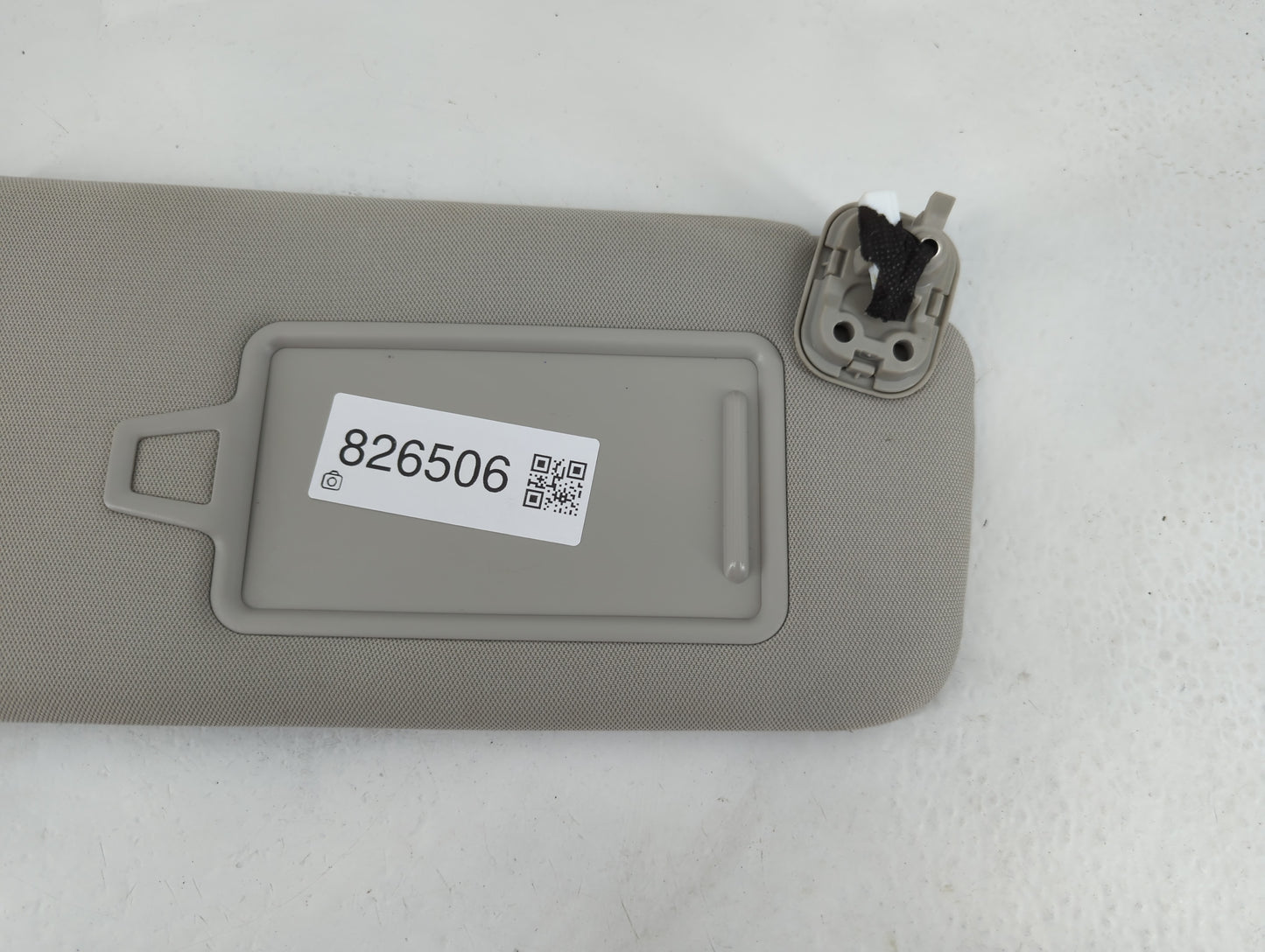 2020-2022 Kia Telluride Sun Visor Shade Replacement Passenger Right Mirror Fits Fits 2020 2021 2022 OEM Used Auto Parts - Oemusedautoparts1.com