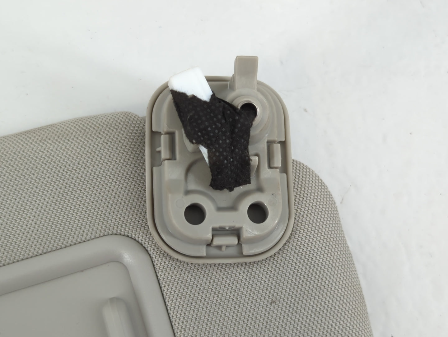 2020-2022 Kia Telluride Sun Visor Shade Replacement Passenger Right Mirror Fits Fits 2020 2021 2022 OEM Used Auto Parts - Oemusedautoparts1.com