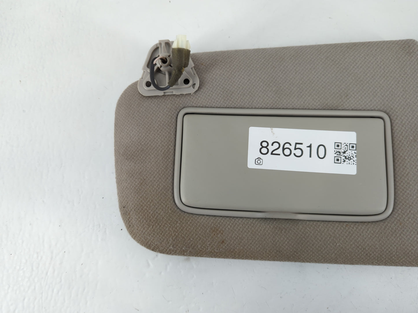 2013-2019 Nissan Sentra Sun Visor Shade Replacement Driver Left Mirror Fits Fits 2013 2014 2015 2016 2017 2018 2019 OEM Used Auto Parts - Oemusedautoparts1.com