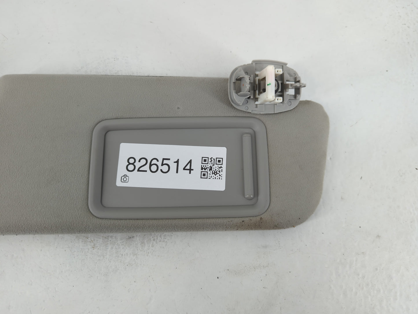 2010-2015 Toyota Prius Sun Visor Shade Replacement Passenger Right Mirror Fits Fits 2010 2011 2012 2013 2014 2015 OEM Used Auto Parts - Oemusedautoparts1.com