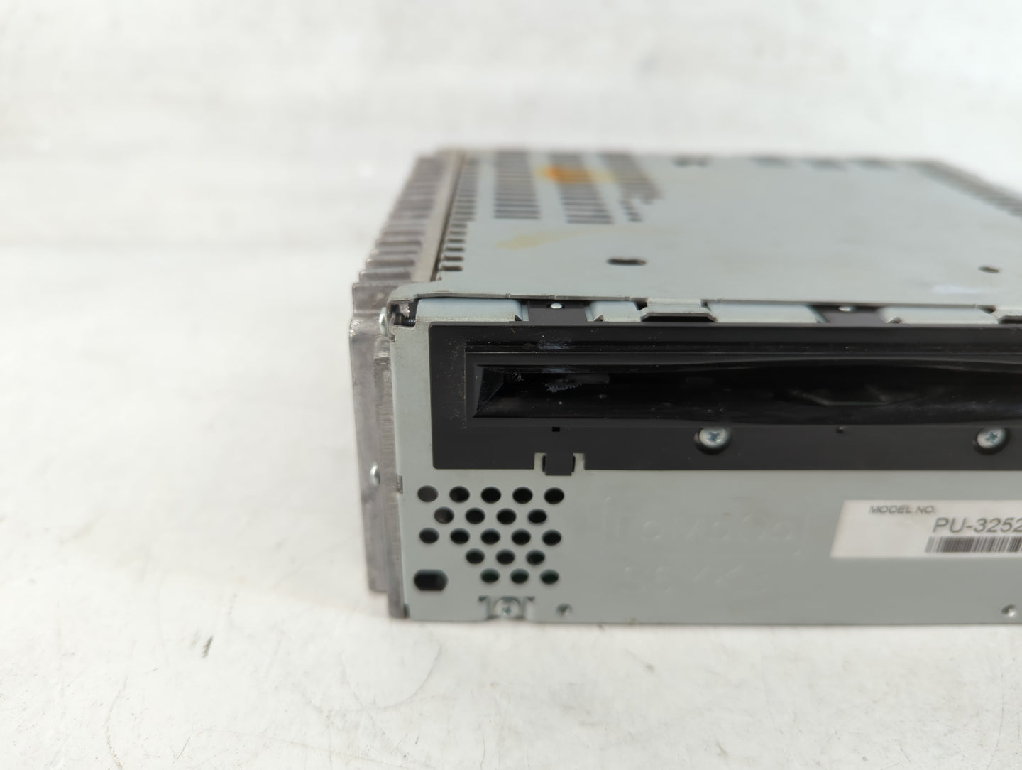 2011 Ford Explorer Radio AM FM Cd Player Receiver Replacement P/N:BB5T-19C107-BS Fits OEM Used Auto Parts - Oemusedautoparts1.com