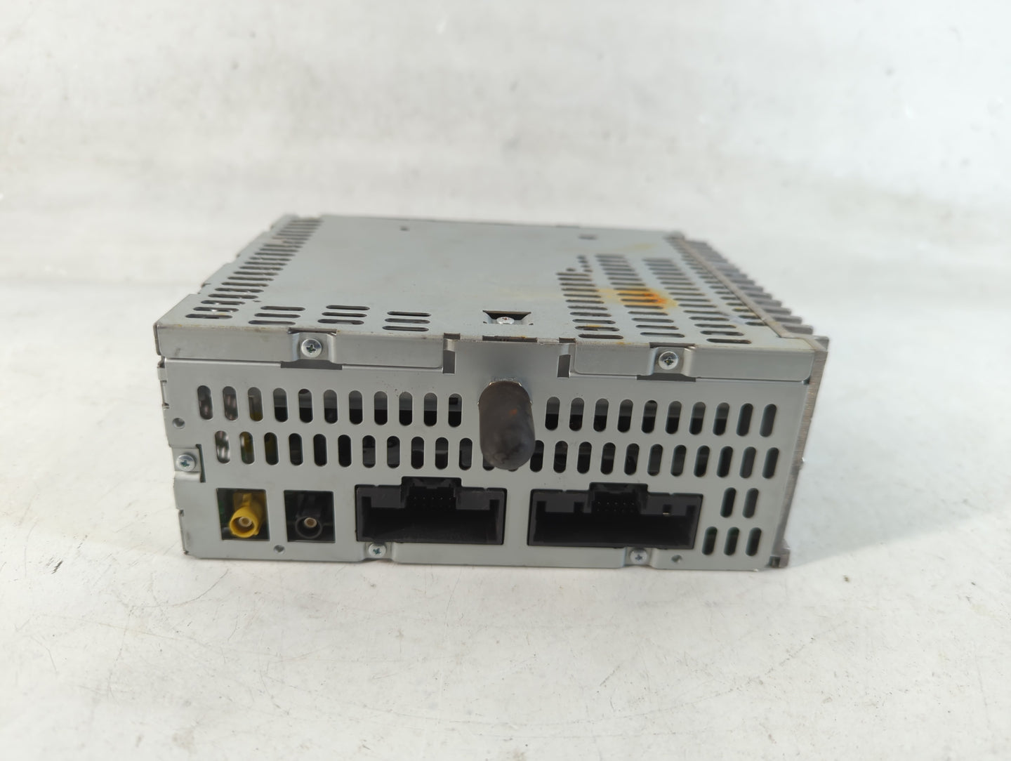 2011 Ford Explorer Radio AM FM Cd Player Receiver Replacement P/N:BB5T-19C107-BS Fits OEM Used Auto Parts - Oemusedautoparts1.com