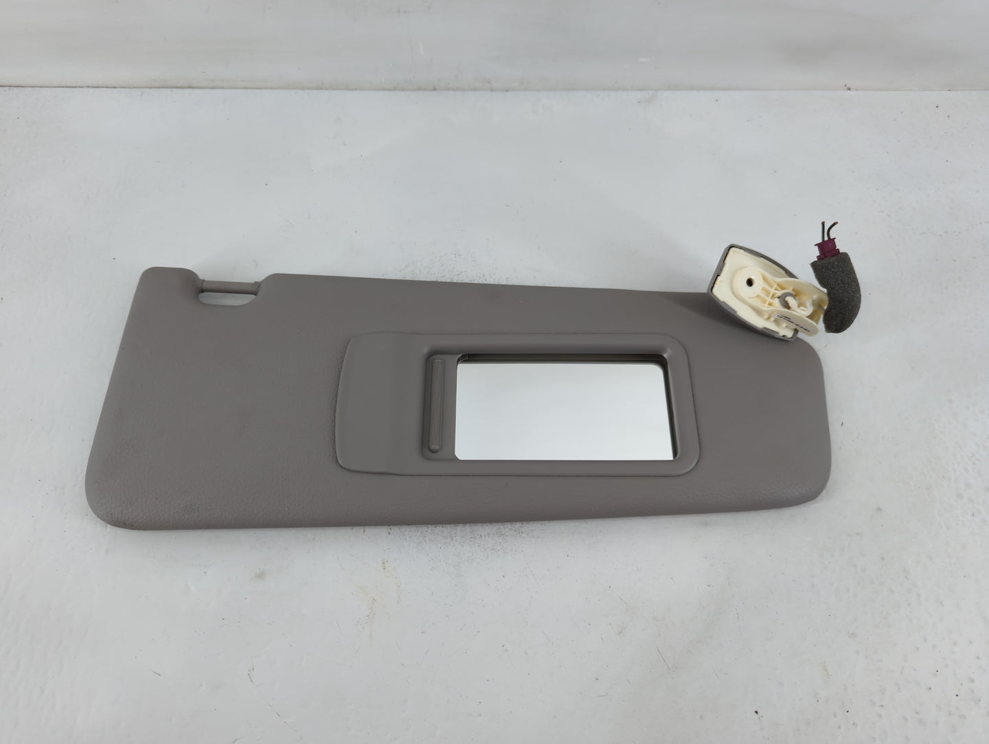 2011-2016 Bmw 528i Sun Visor Shade Replacement Passenger Right Mirror Fits Fits 2010 2011 2012 2013 2014 2015 2016 OEM Used Auto Parts - Oemusedautoparts1.com