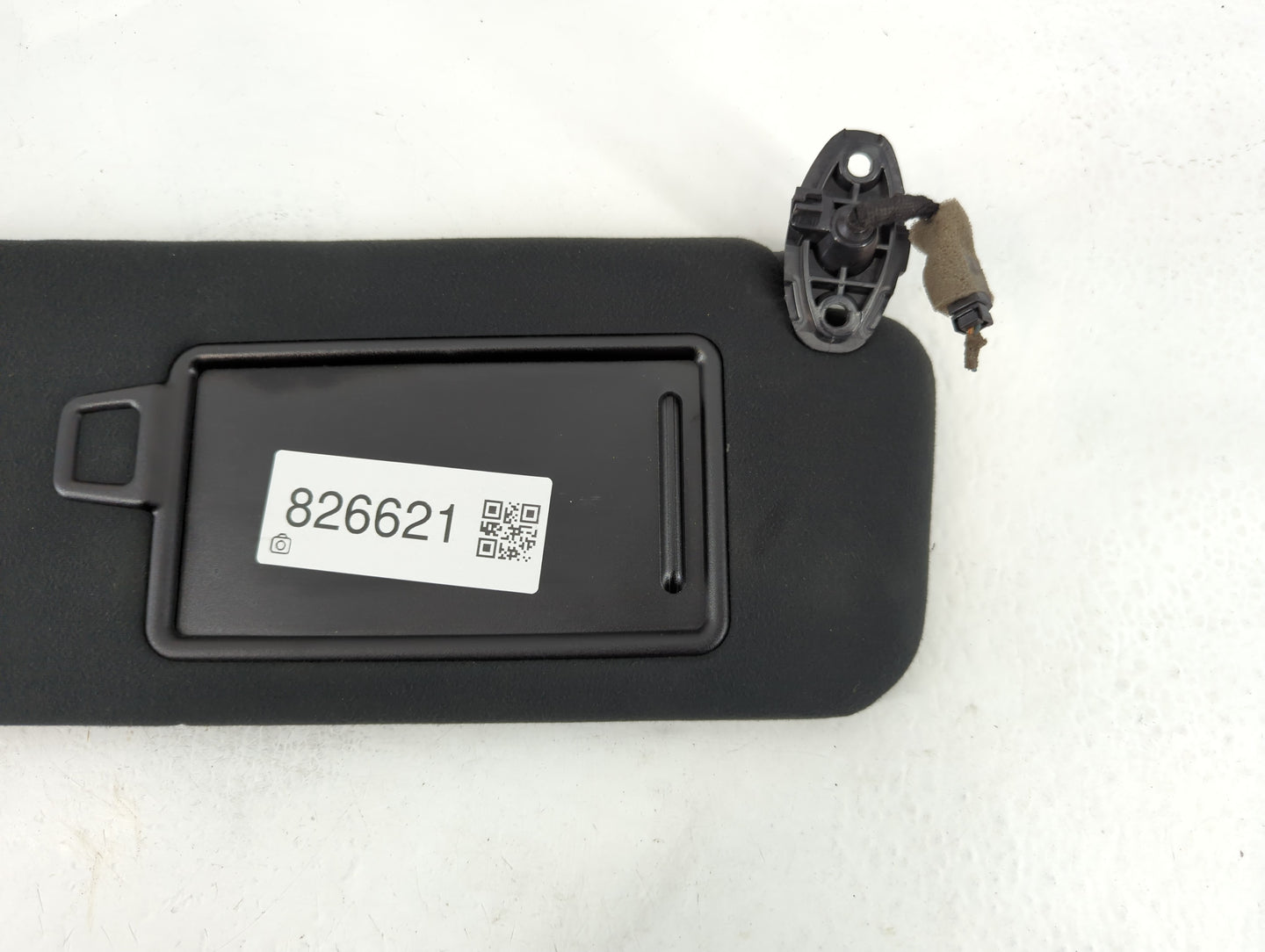 2016-2020 Kia Sorento Sun Visor Shade Replacement Passenger Right Mirror Fits Fits 2016 2017 2018 2019 2020 OEM Used Auto Parts - Oemusedautoparts1.com