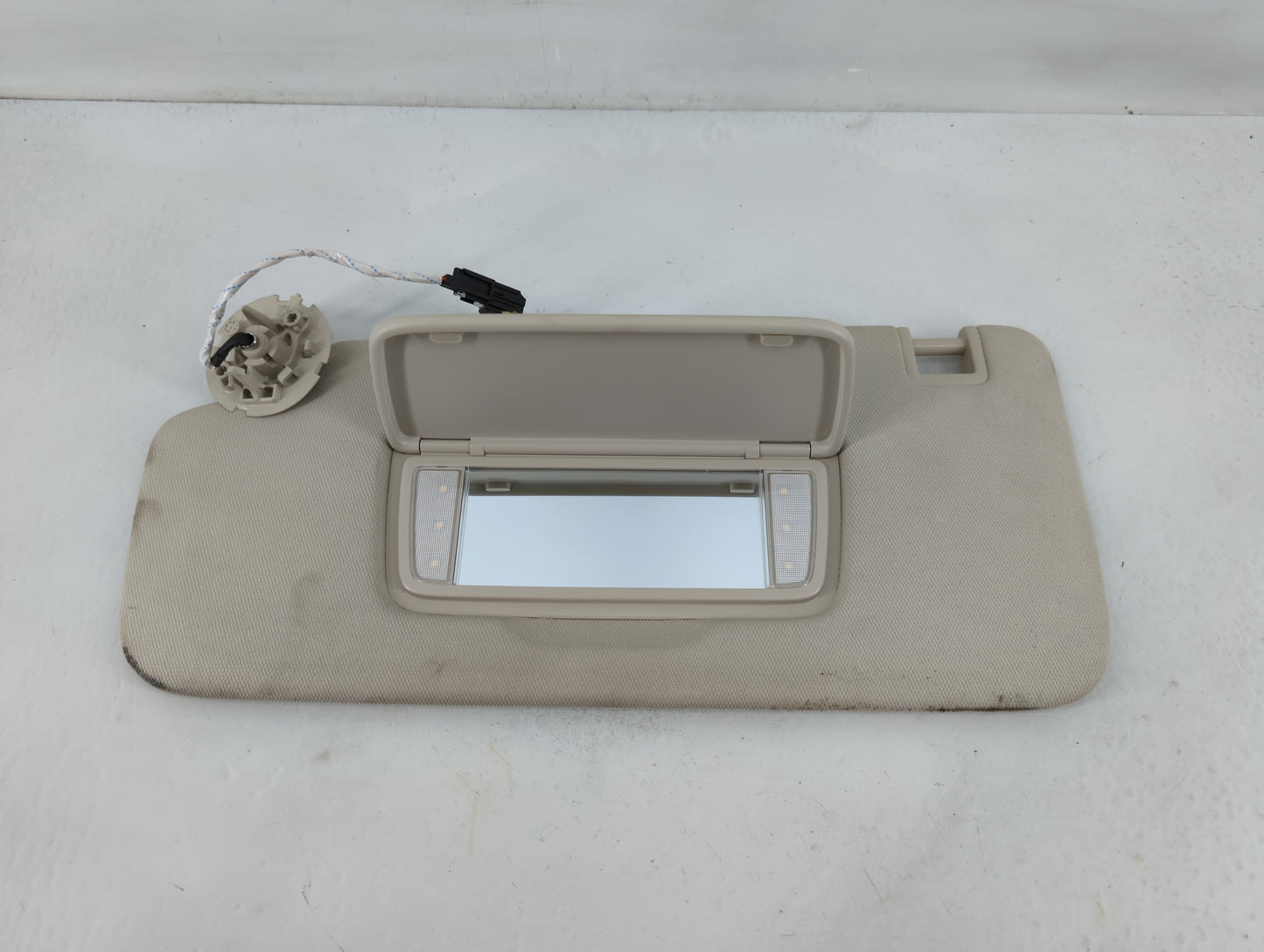 2021-2022 Buick Envision Sun Visor Shade Replacement Driver Left Mirror Fits Fits 2021 2022 OEM Used Auto Parts - Oemusedautoparts1.com