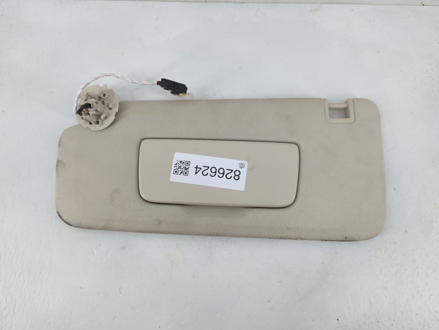 2021-2022 Buick Envision Sun Visor Shade Replacement Driver Left Mirror Fits Fits 2021 2022 OEM Used Auto Parts - Oemusedautoparts1.com