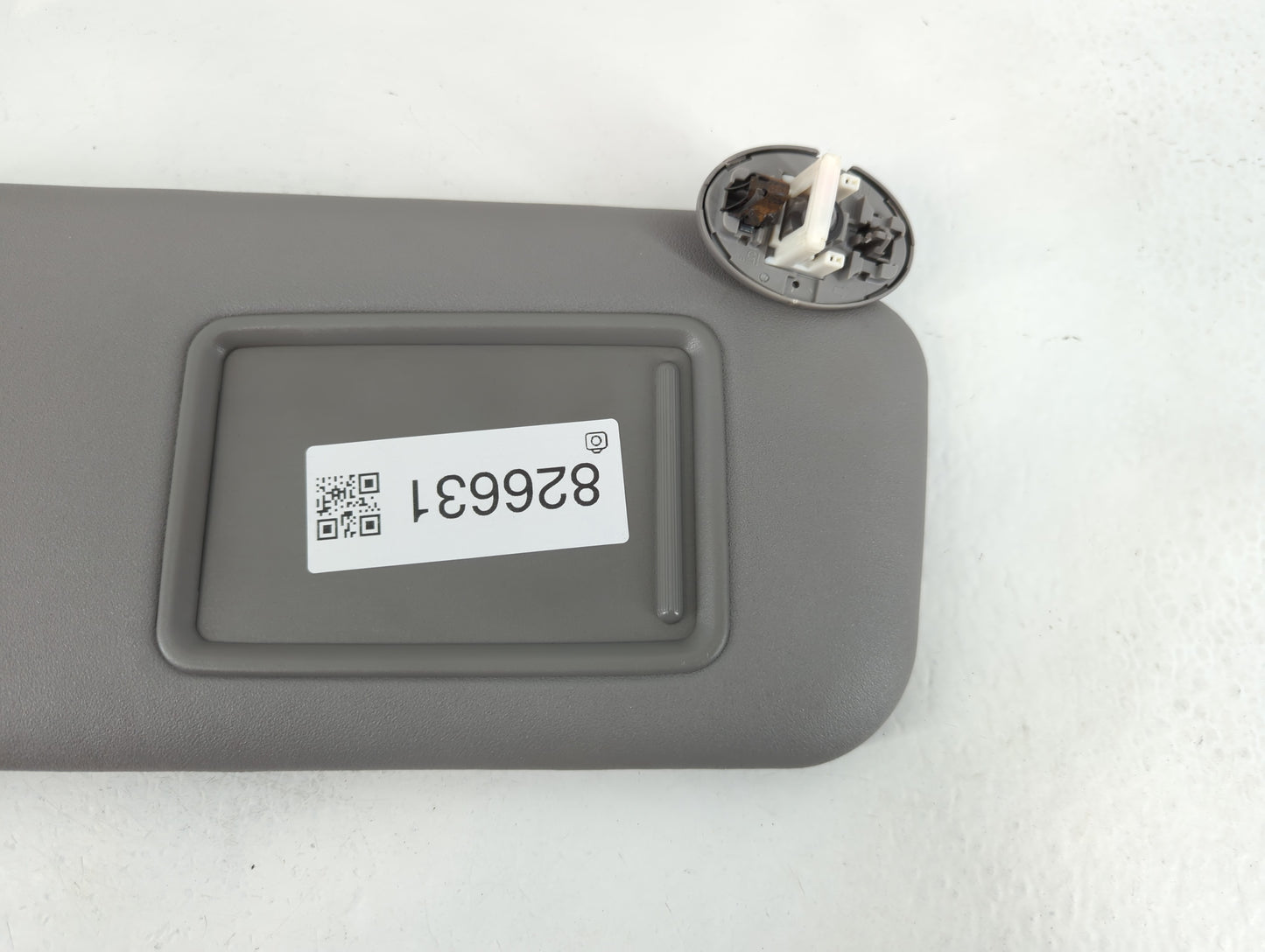 2006-2009 Toyota Rav4 Sun Visor Shade Replacement Passenger Right Mirror Fits Fits 2006 2007 2008 2009 OEM Used Auto Parts - Oemusedautoparts1.com