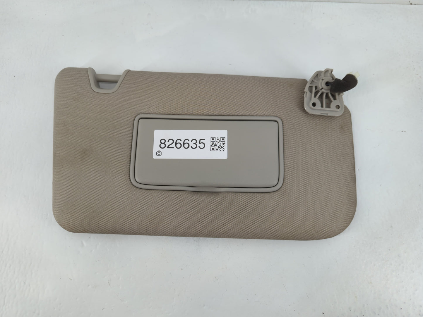 2014-2017 Nissan Rogue Sun Visor Shade Replacement Passenger Right Mirror Fits Fits 2014 2015 2016 2017 OEM Used Auto Parts - Oemusedautoparts1.com