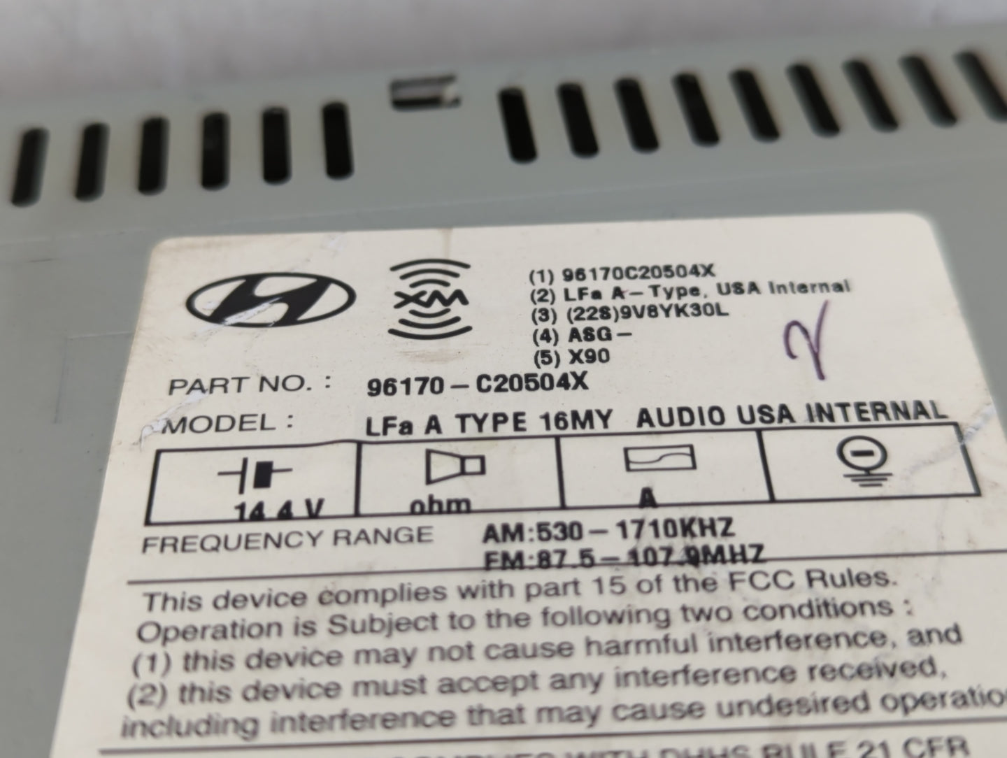 2016-2017 Hyundai Sonata Radio AM FM Cd Player Receiver Replacement P/N:96170-C20504X Fits Fits 2016 2017 OEM Used Auto Parts - Oemusedautoparts1.com