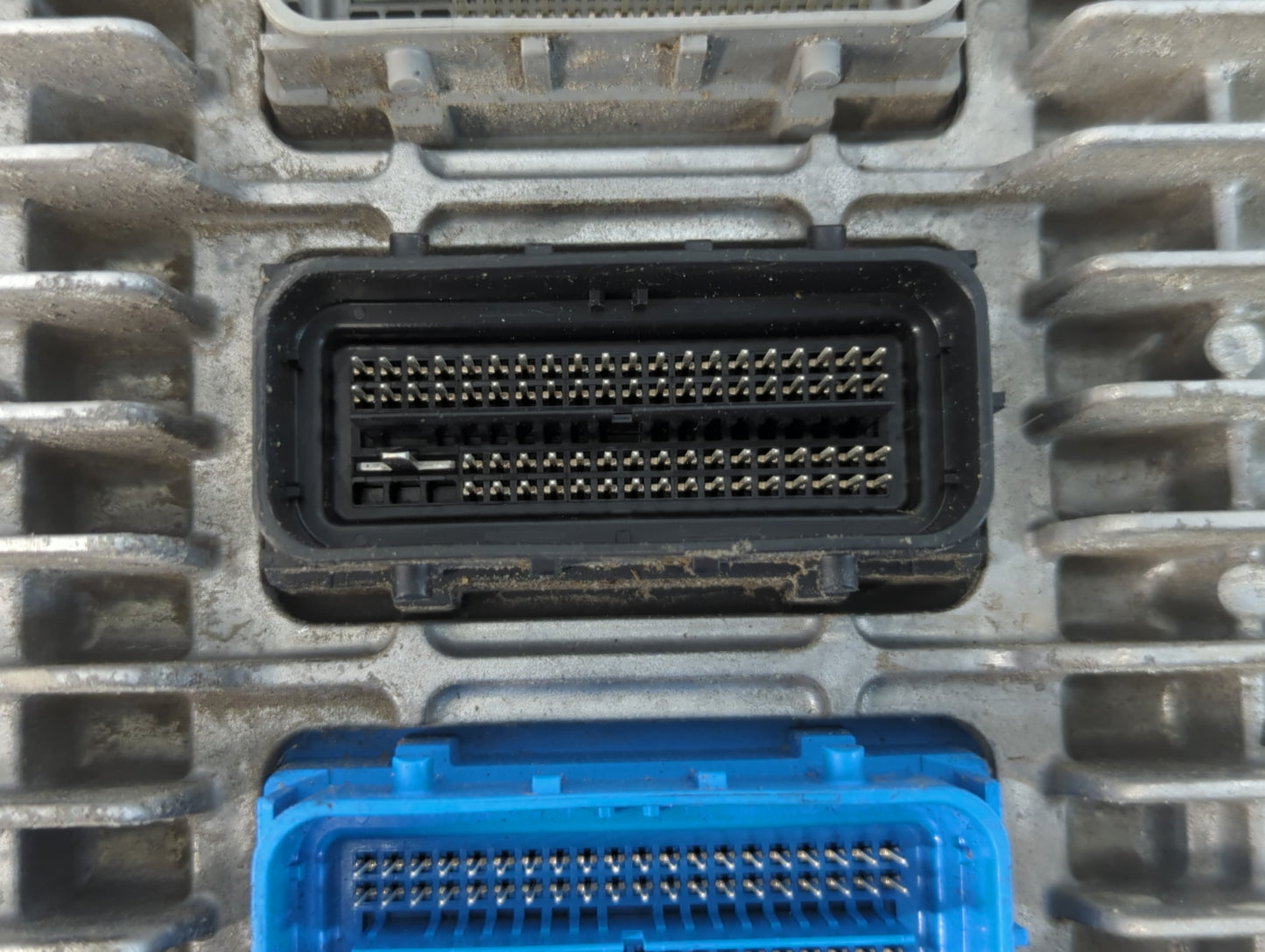 2017 Buick Enclave PCM Engine Control Computer ECU ECM PCU OEM P/N:12670801 Fits Fits 2018 2019 2020 OEM Used Auto Parts - Oemusedautoparts1.com