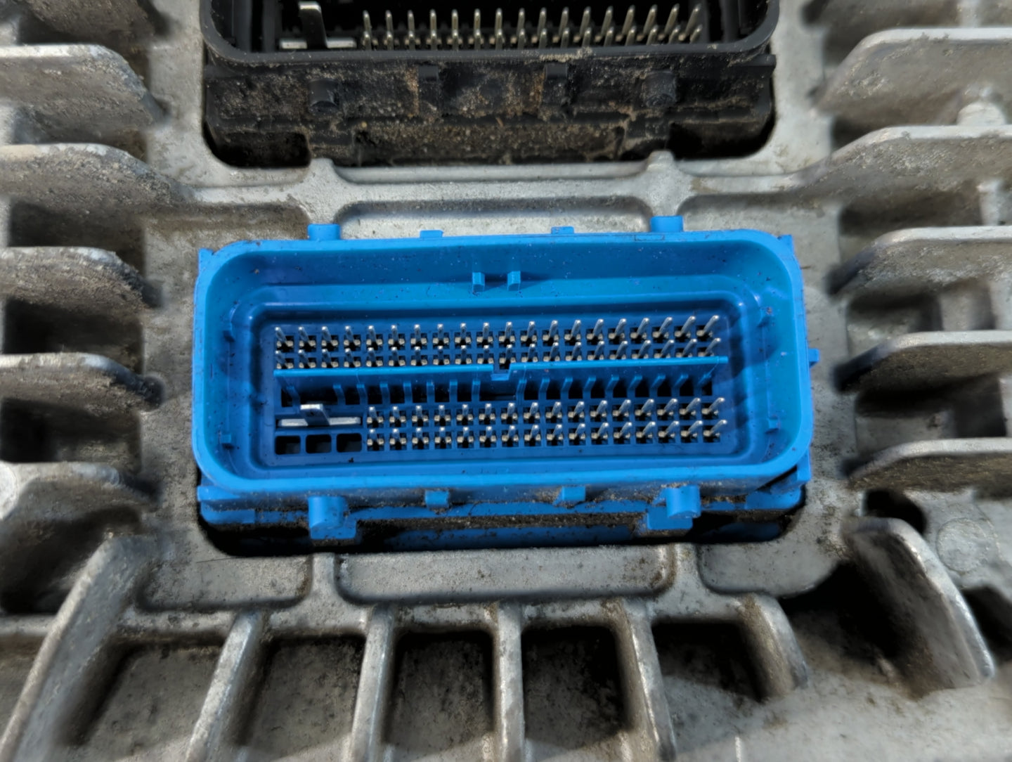 2017 Buick Enclave PCM Engine Control Computer ECU ECM PCU OEM P/N:12670801 Fits Fits 2018 2019 2020 OEM Used Auto Parts - Oemusedautoparts1.com