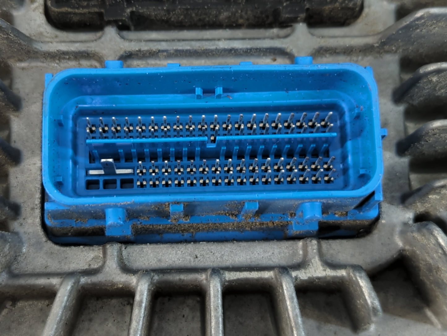 2013-2016 Gmc Acadia PCM Engine Control Computer ECU ECM PCU OEM P/N:12666658 Fits Fits 2013 2014 2015 2016 OEM Used Auto Parts - Oemusedautoparts1.com