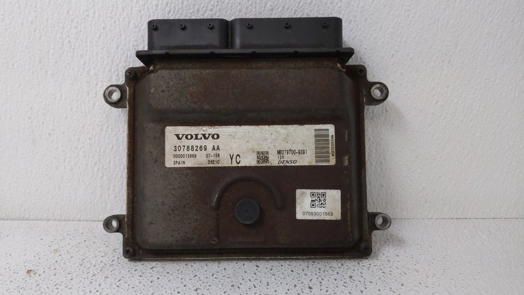 2008-2009 Volvo V70 PCM Engine Control Computer ECU ECM PCU OEM P/N:30788269 AA Fits Fits 2008 2009 2010 OEM Used Auto Parts - Oemusedautoparts1.com