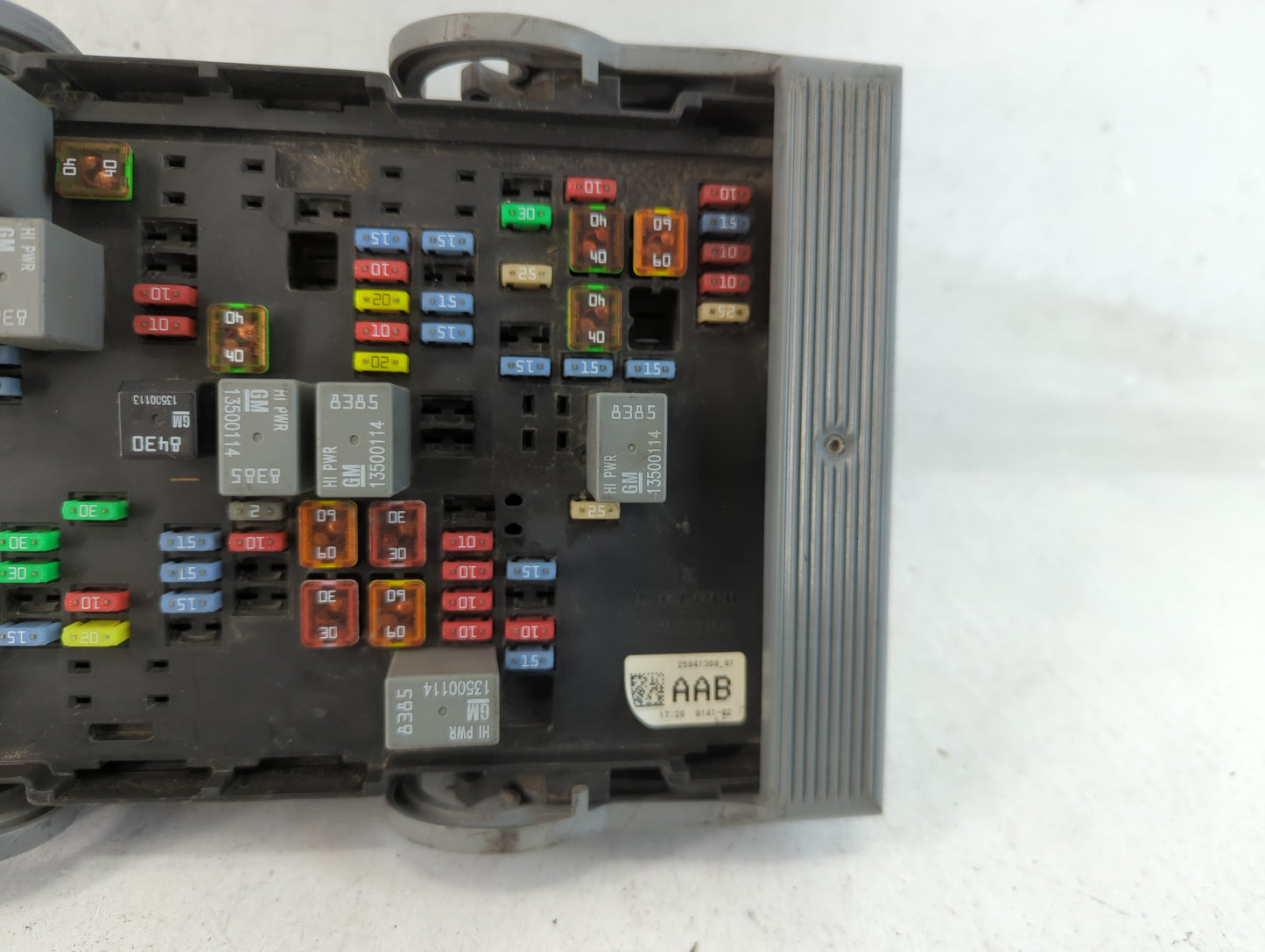 2010-2014 Cadillac Escalade Fusebox Fuse Box Panel Relay Module P/N:25941368-01 Fits Fits 2010 2011 2012 2013 2014 OEM Used Auto Parts - Oemusedautoparts1.com