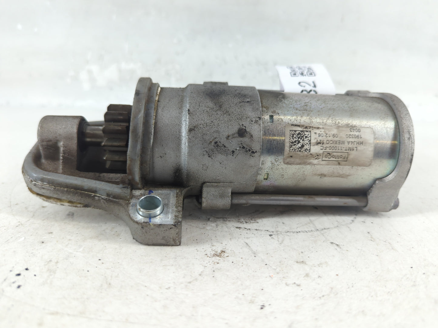 2020-2022 Ford Explorer Car Starter Motor Solenoid OEM P/N:190320 L1MT-11000-FC Fits Fits 2020 2021 2022 OEM Used Auto Parts - Oemusedautoparts1.com