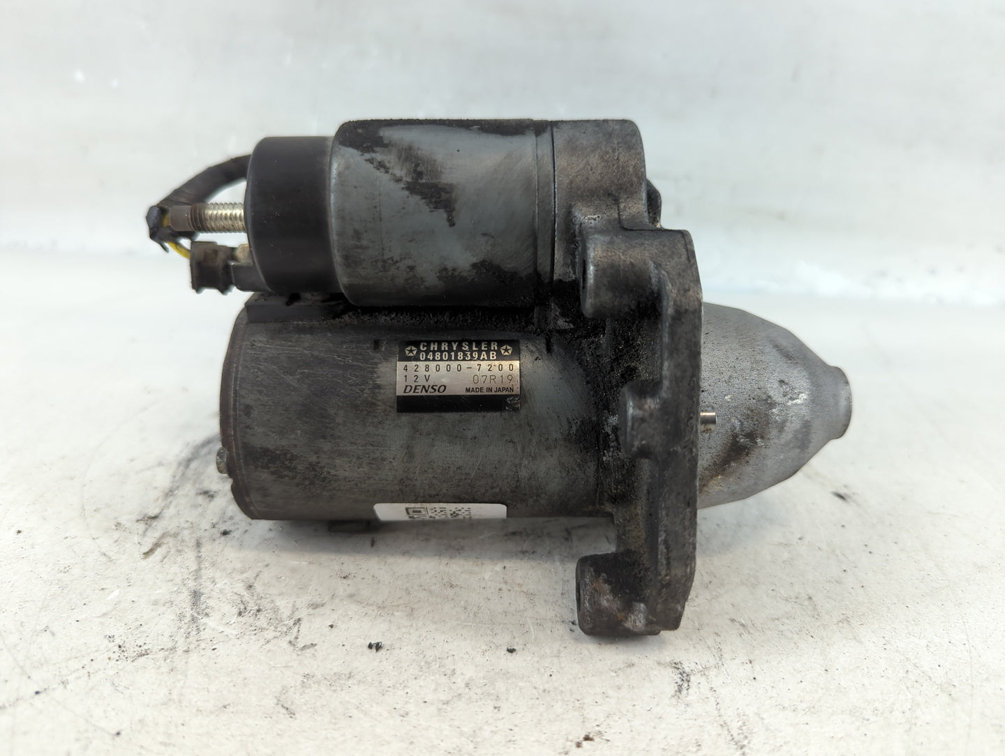 2011-2016 Chrysler Town & Country Car Starter Motor Solenoid OEM P/N:428000-7200 04801839AB Fits OEM Used Auto Parts - Oemusedautoparts1.com