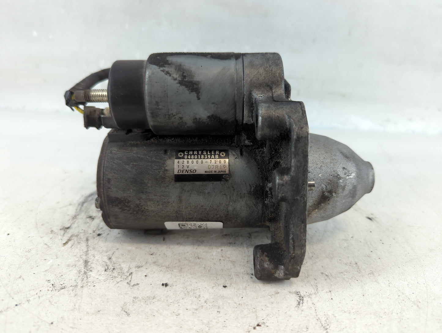 2011-2016 Chrysler Town & Country Car Starter Motor Solenoid OEM P/N:428000-7200 04801839AB Fits OEM Used Auto Parts - Oemusedautoparts1.com