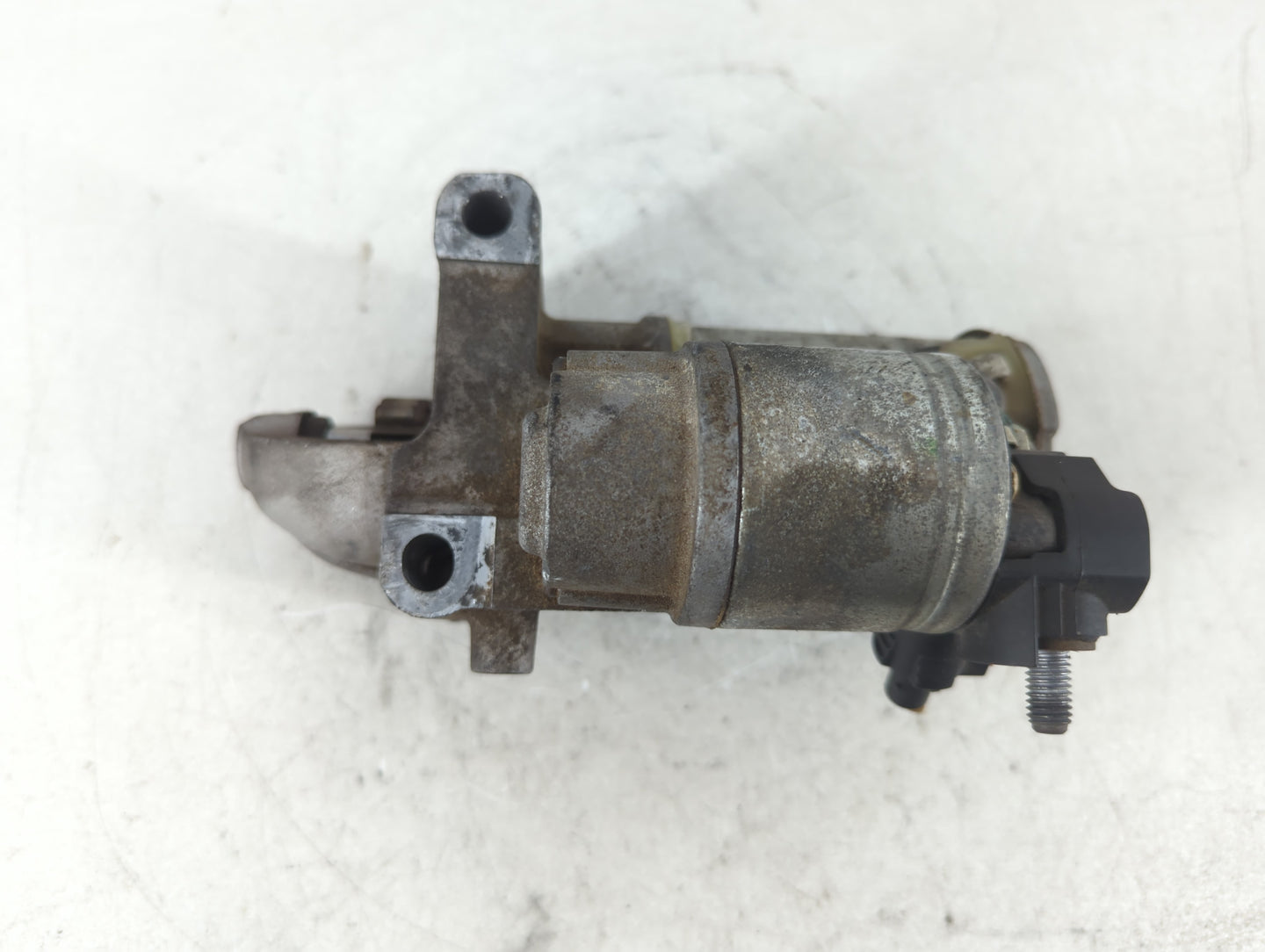 2014-2019 Chevrolet Silverado 1500 Car Starter Motor Solenoid OEM P/N:126957 Fits Fits 2014 2015 2016 2017 2018 2019 2020 OEM Used Auto Parts - Oemusedautoparts1.com