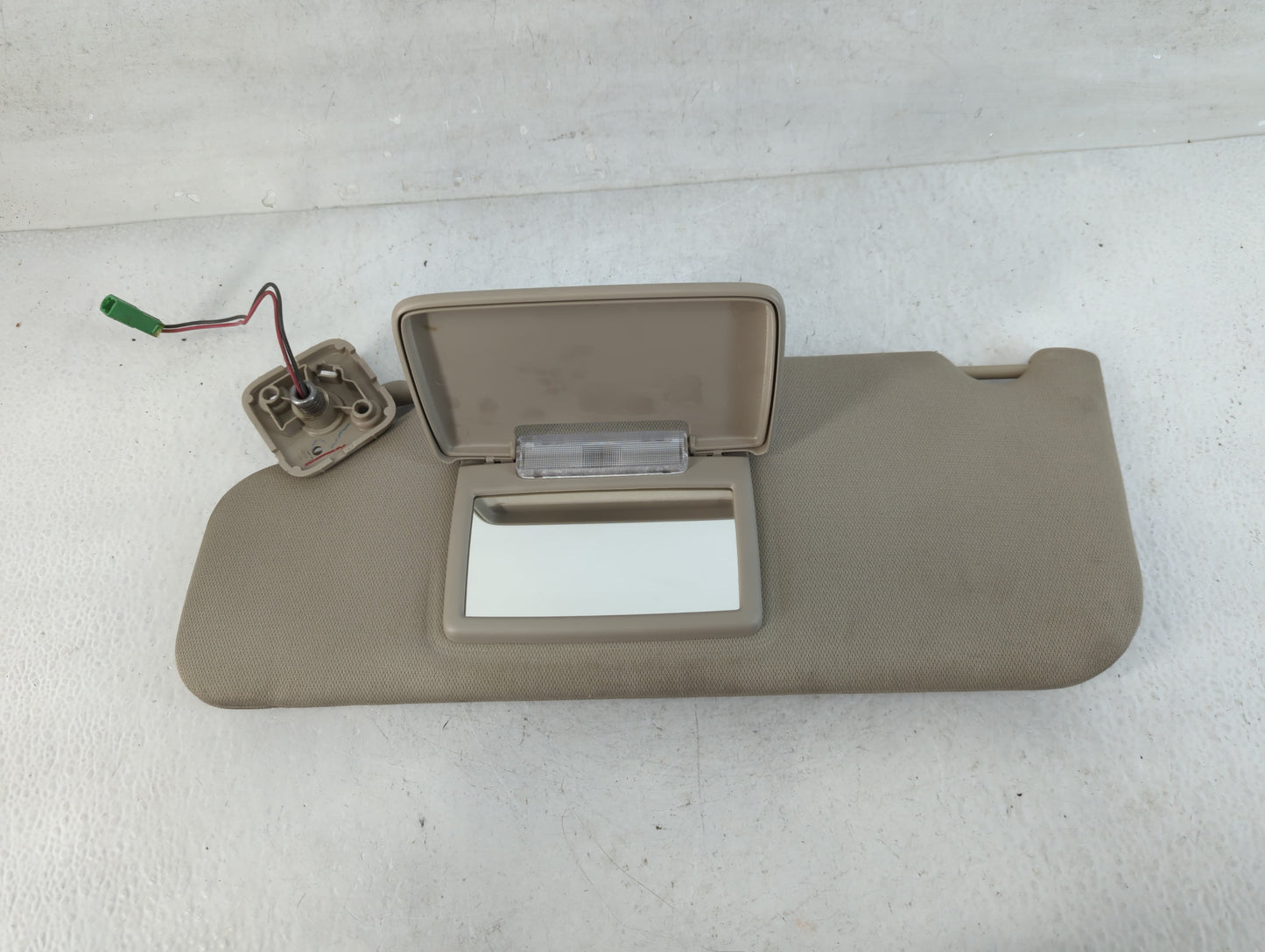 2011-2015 Lincoln Mkx Sun Visor Shade Replacement Driver Left Mirror Fits Fits 2011 2012 2013 2014 2015 OEM Used Auto Parts - Oemusedautoparts1.com