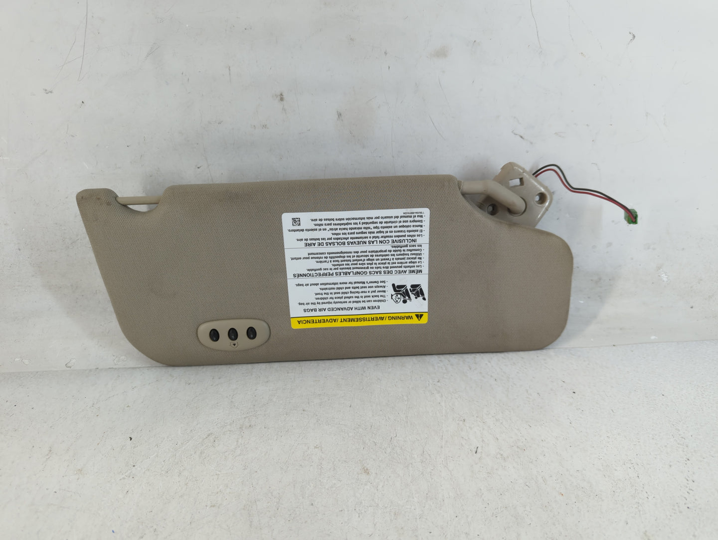 2011-2015 Lincoln Mkx Sun Visor Shade Replacement Driver Left Mirror Fits Fits 2011 2012 2013 2014 2015 OEM Used Auto Parts - Oemusedautoparts1.com