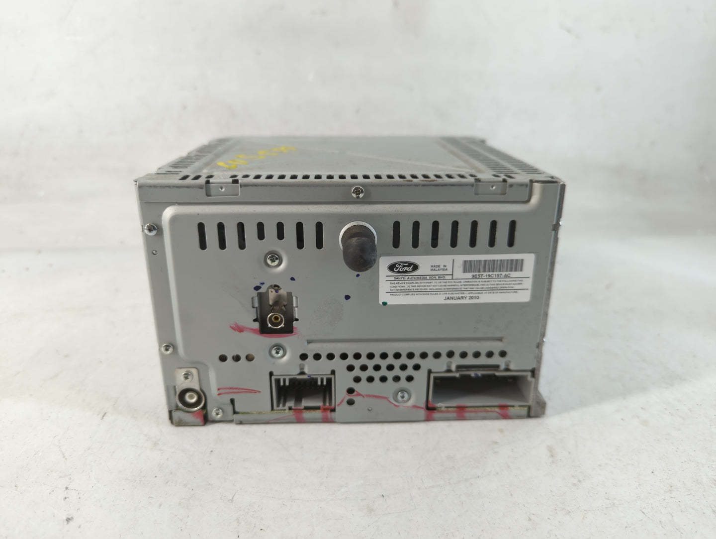 2010 Ford Fusion Radio AM FM Cd Player Receiver Replacement P/N:9E5T-19C157-AC Fits OEM Used Auto Parts - Oemusedautoparts1.com