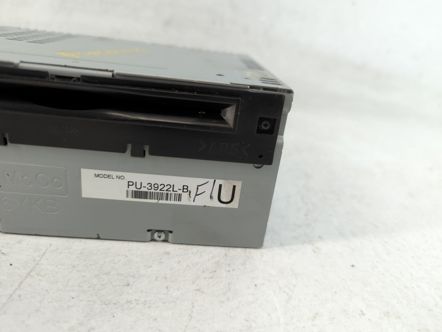 2016-2017 Ford Explorer Radio AM FM Cd Player Receiver Replacement P/N:GB5T-19C107-BG Fits Fits 2016 2017 OEM Used Auto Parts - Oemusedautoparts1.com