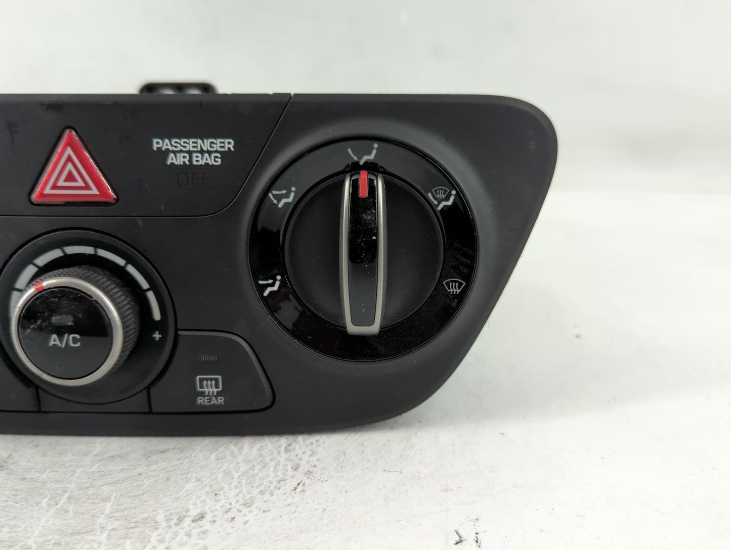 2018-2022 Hyundai Accent Climate Control Module Temperature AC/Heater Replacement P/N:Q029J00M 97250J0001 Fits OEM Used Auto Parts - Oemusedautoparts1.com