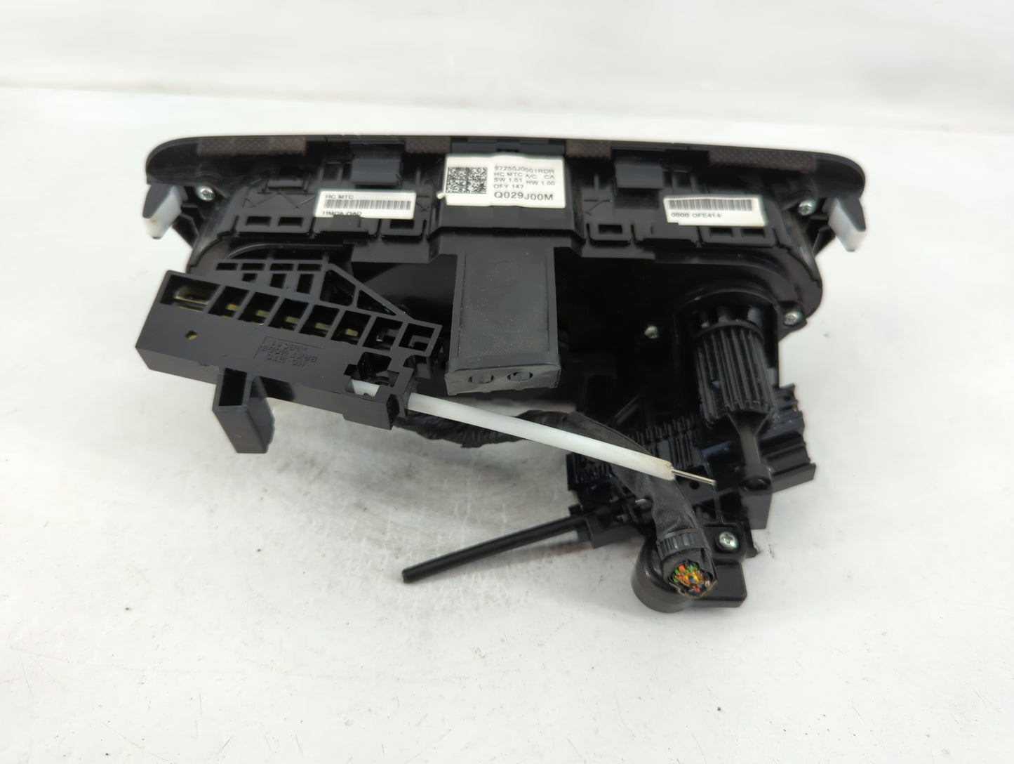 2018-2022 Hyundai Accent Climate Control Module Temperature AC/Heater Replacement P/N:Q029J00M 97250J0001 Fits OEM Used Auto Parts - Oemusedautoparts1.com