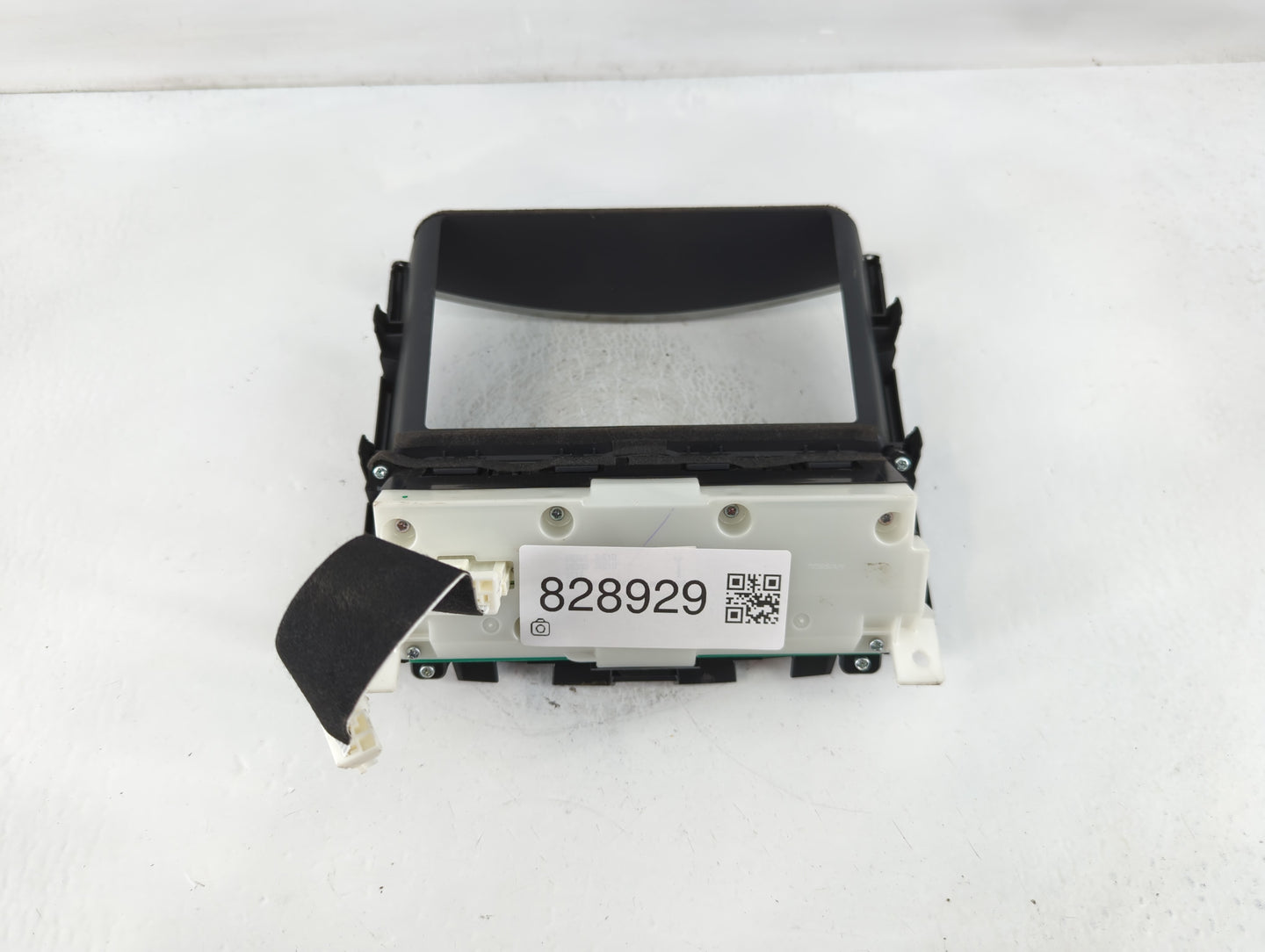 2014-2017 Infiniti Qx50 Information Display Screen - Oemusedautoparts1.com