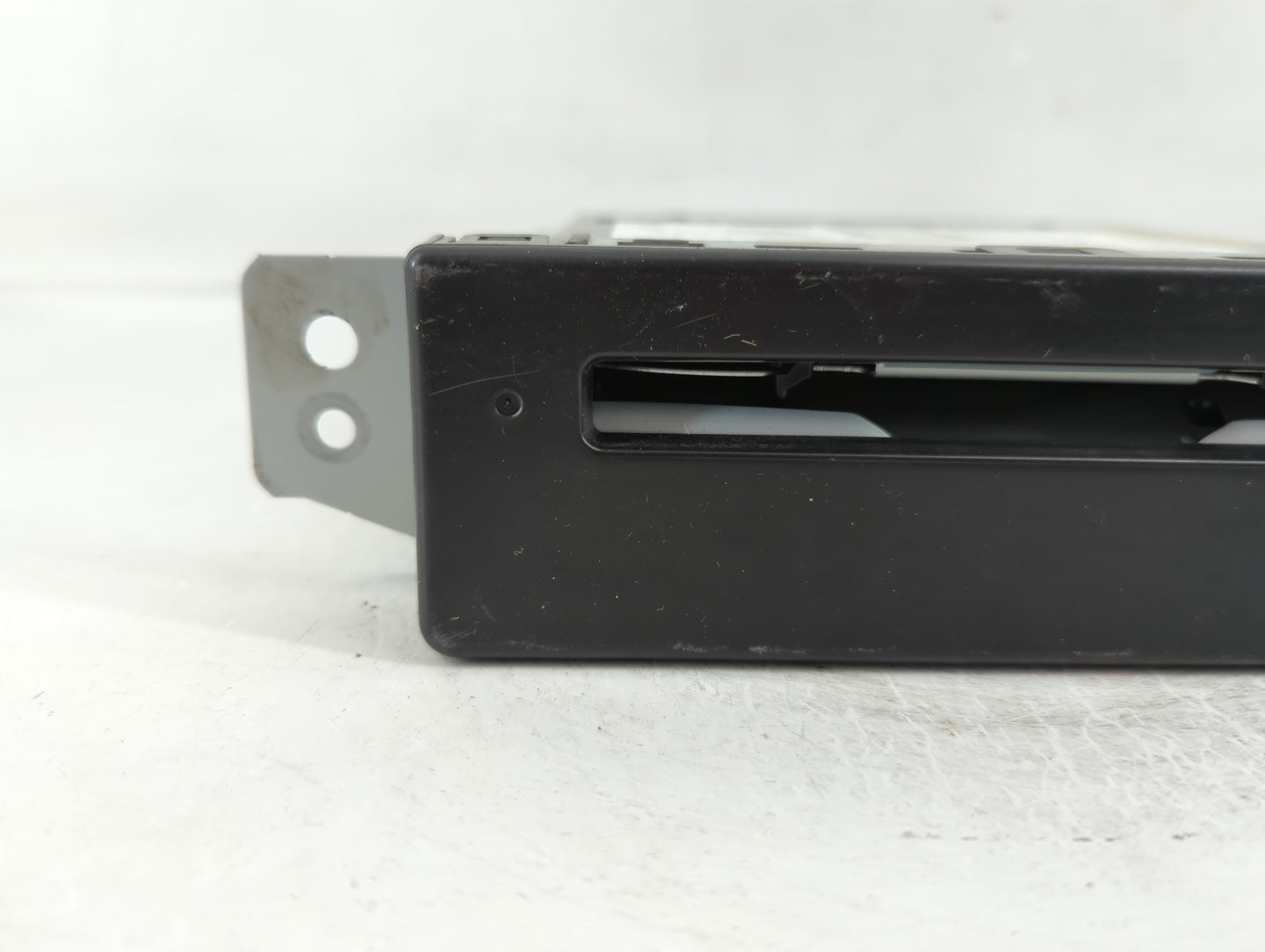 2015-2019 Chevrolet Silverado 1500 Radio AM FM Cd Player Receiver Replacement P/N:8401 6435 Fits OEM Used Auto Parts - Oemusedautoparts1.com