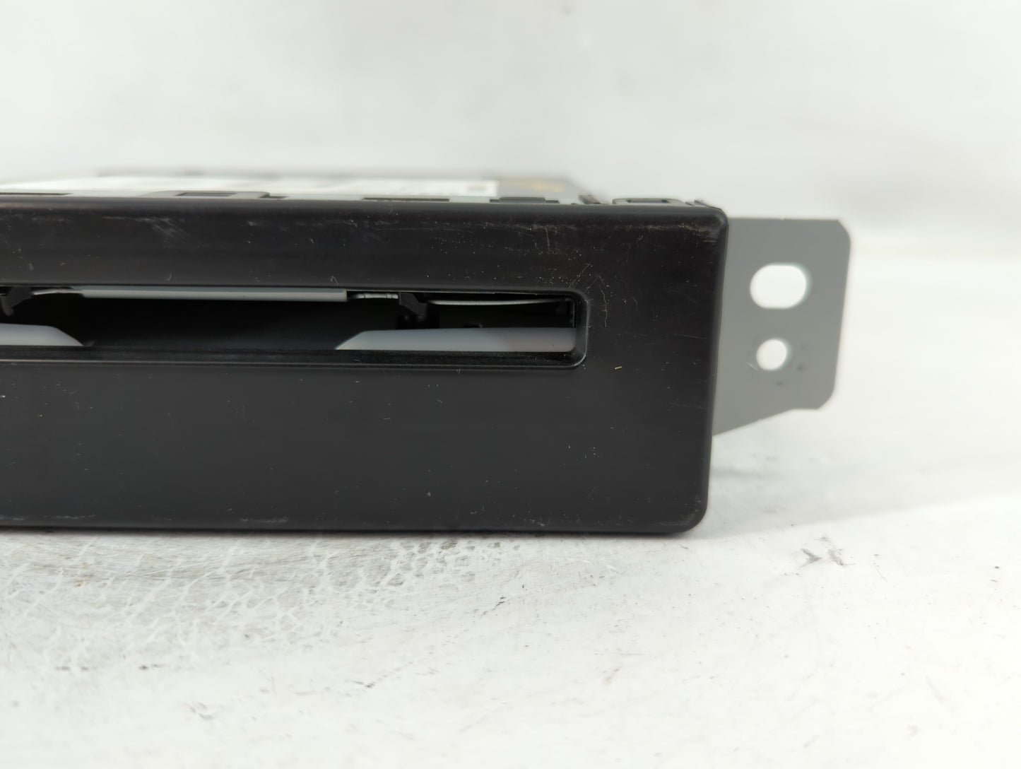 2015-2019 Chevrolet Silverado 1500 Radio AM FM Cd Player Receiver Replacement P/N:8401 6435 Fits OEM Used Auto Parts - Oemusedautoparts1.com