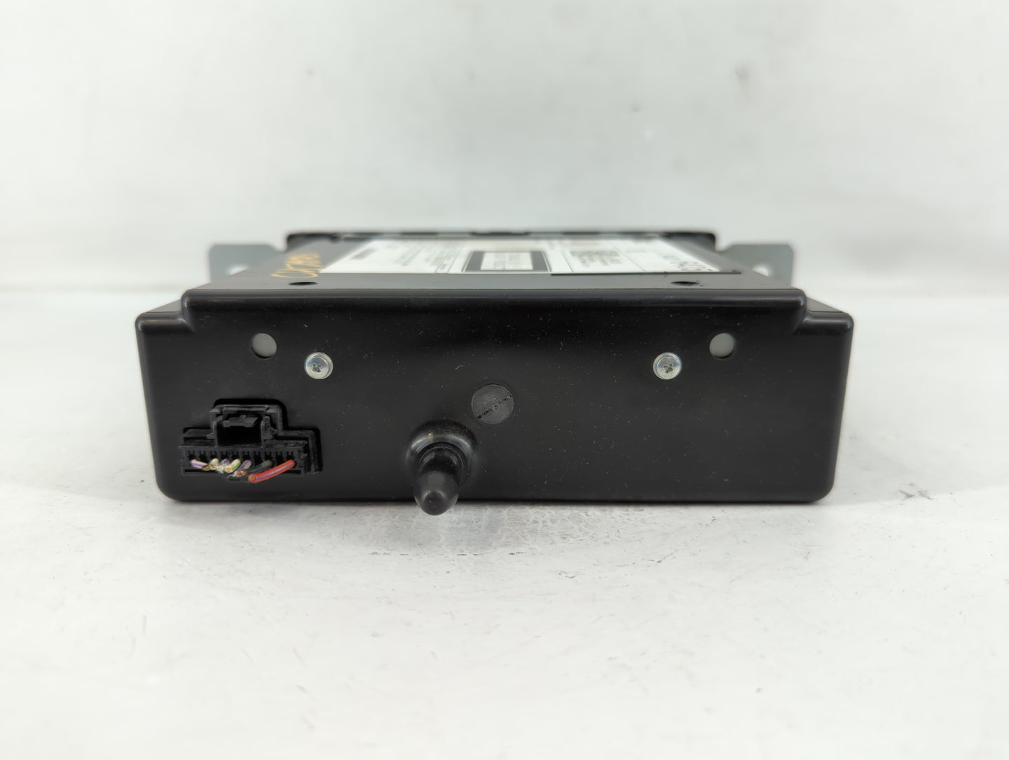 2015-2019 Chevrolet Silverado 1500 Radio AM FM Cd Player Receiver Replacement P/N:8401 6435 Fits OEM Used Auto Parts - Oemusedautoparts1.com