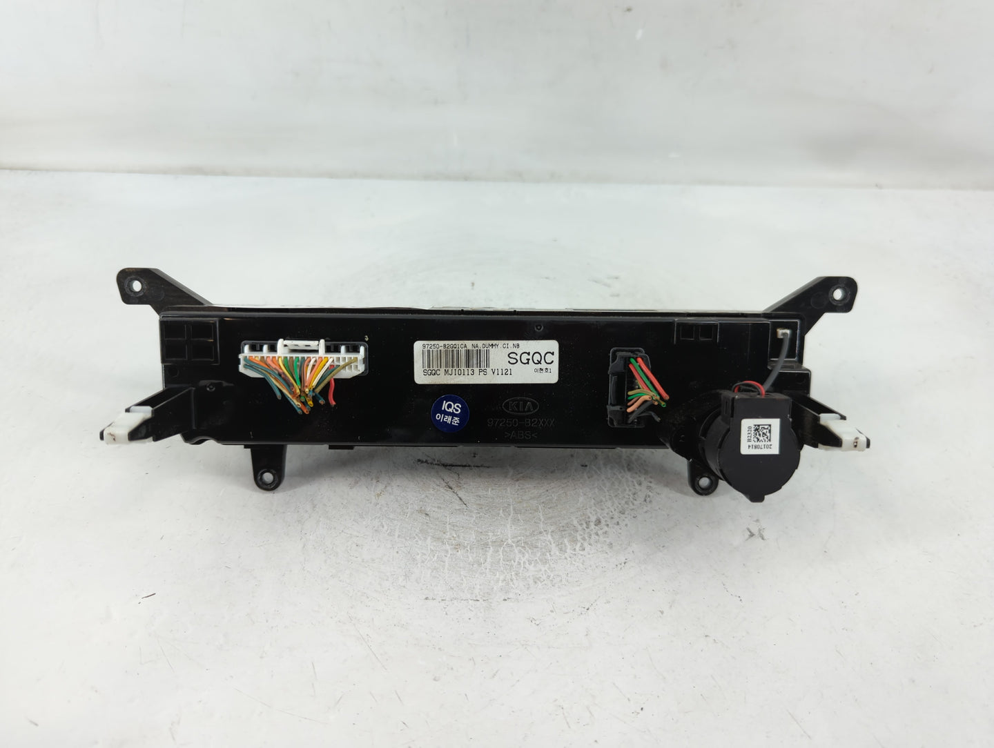 2017-2019 Kia Soul Climate Control Module Temperature AC/Heater Replacement P/N:97250-B2DQ1CA Fits Fits 2017 2018 2019 OEM Used Auto Parts - Oemusedautoparts1.com
