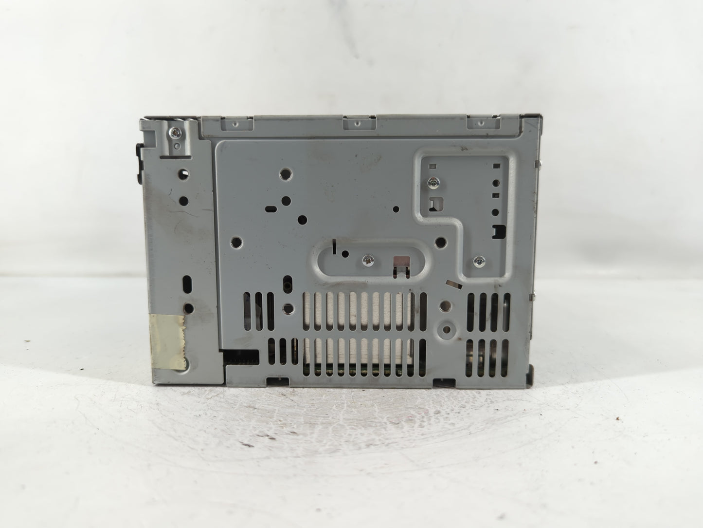 2010 Ford Fusion Radio AM FM Cd Player Receiver Replacement P/N:9E5T-19C157-AC Fits OEM Used Auto Parts - Oemusedautoparts1.com