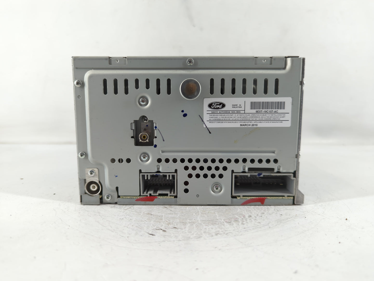 2010 Ford Fusion Radio AM FM Cd Player Receiver Replacement P/N:9E5T-19C157-AC Fits OEM Used Auto Parts - Oemusedautoparts1.com