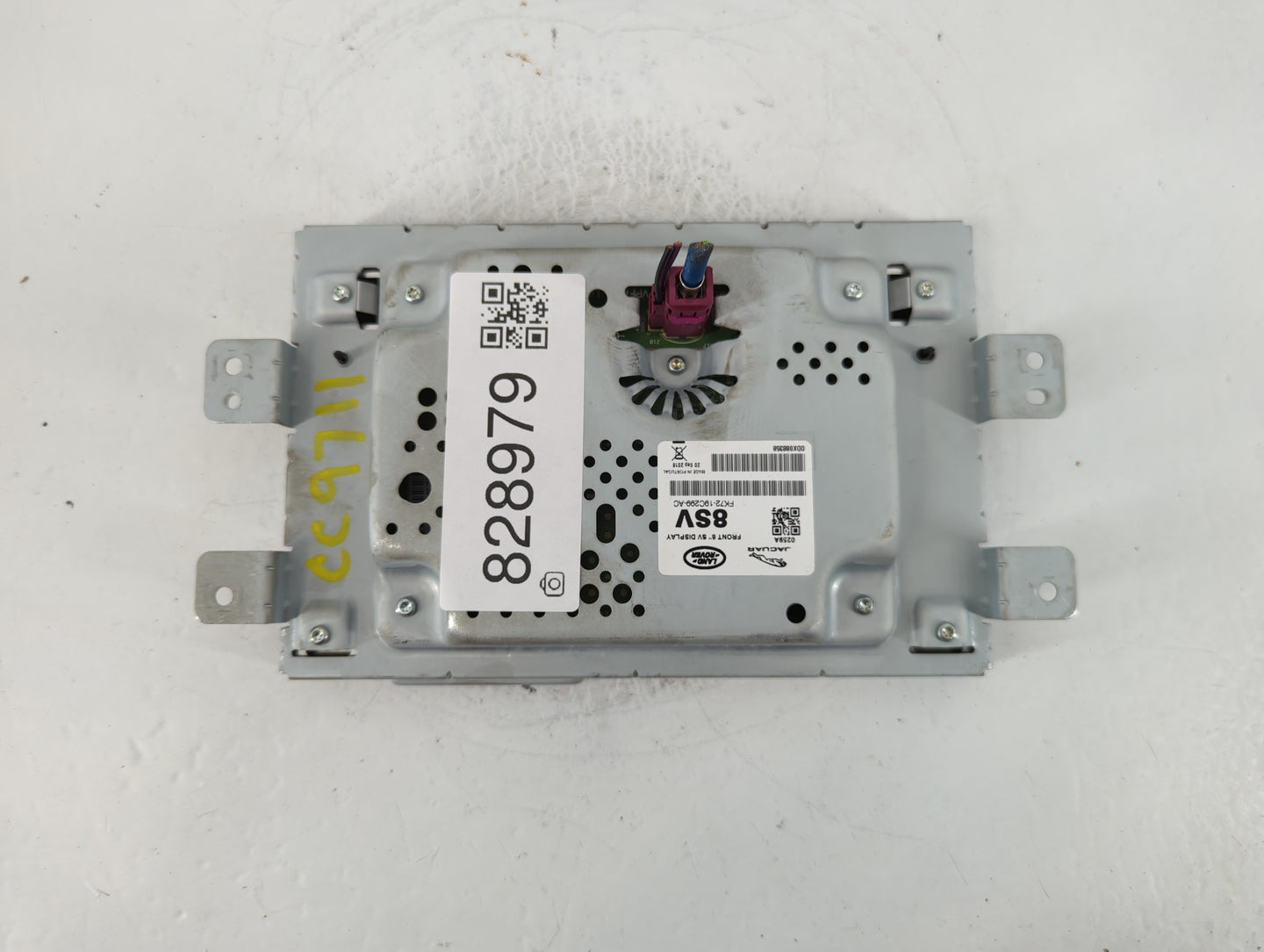 2017-2018 Jaguar Xe Information Display Screen - Oemusedautoparts1.com